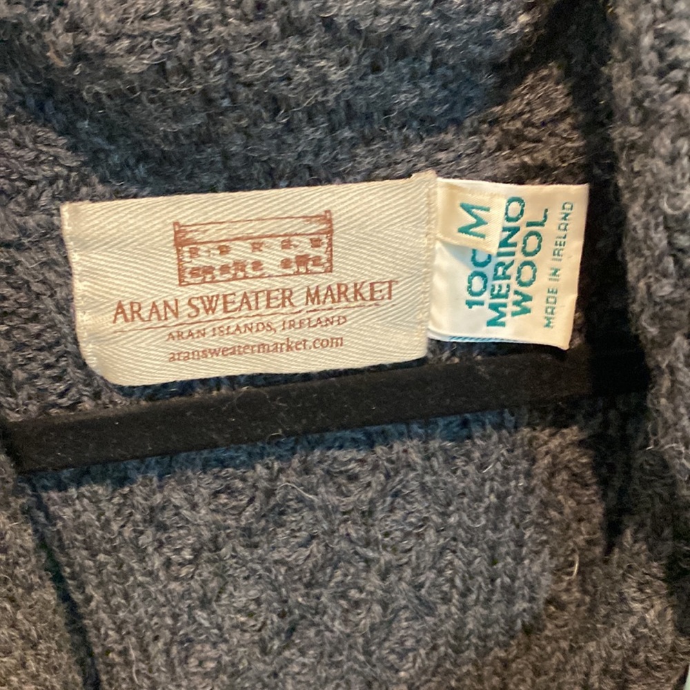 Irish knit sweater, Aran Sweater Market. Size Medium. - Picture 3 of 6